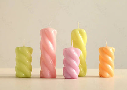 Swirl Cylinder Candle Mold