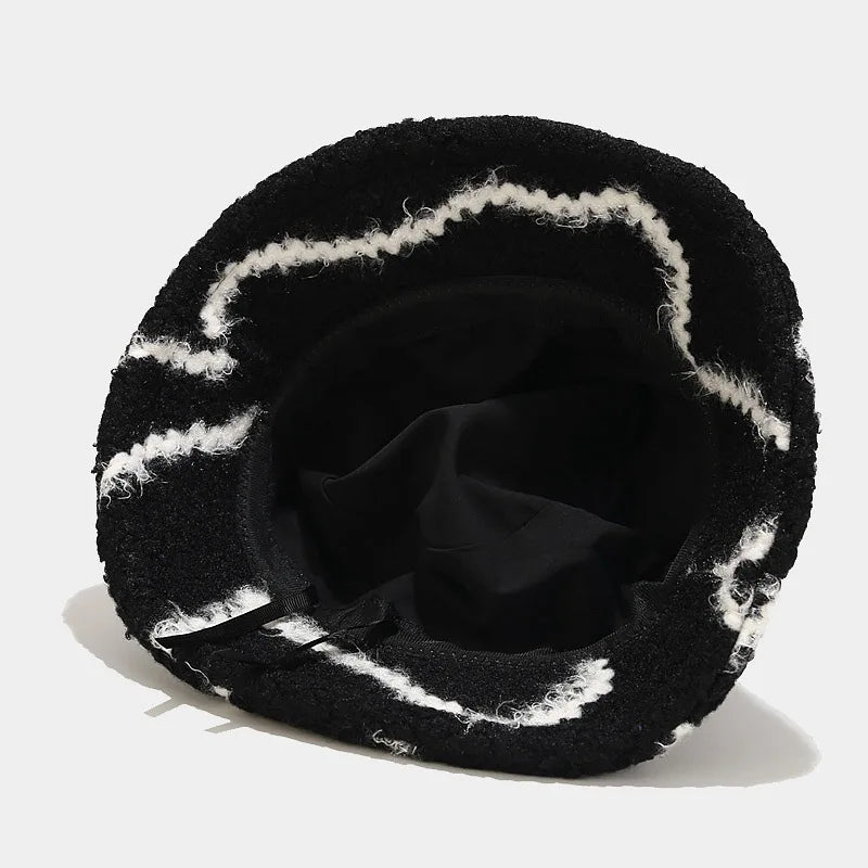 Fleece Swirl Print Bucket Hat