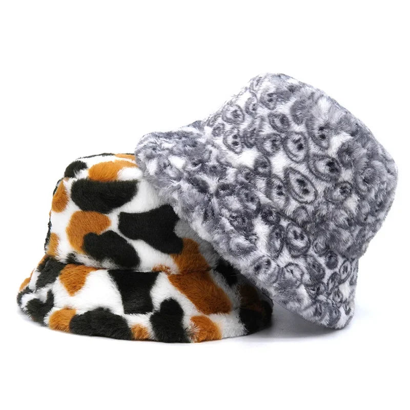 Cow And Smiley Face Print Fur Bucket Hat